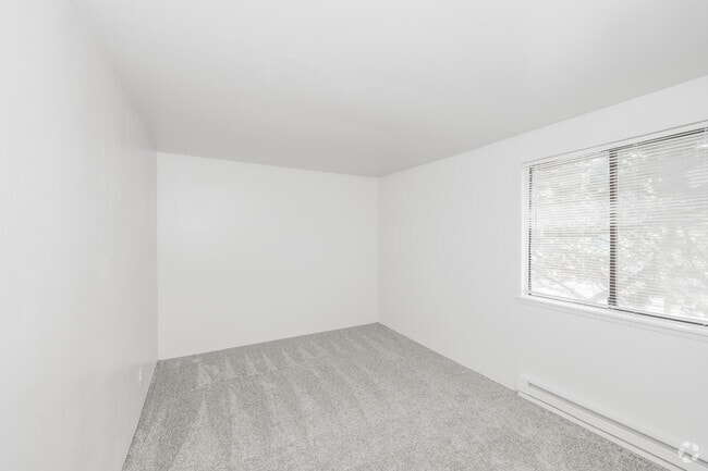 3BR, 2BA - 1235SF - Bedroom