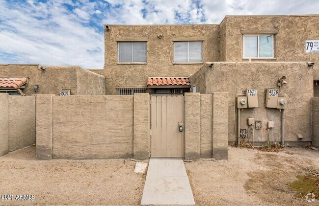 Building Photo - 4522 E Pueblo Ave Rental