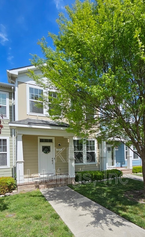 Building Photo - 918 Hillside Ave