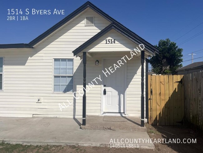 MOVE IN SPECIAL! Completely updated 2bed 1... - MOVE IN SPECIAL! Completely updated 2bed 1... Apartment