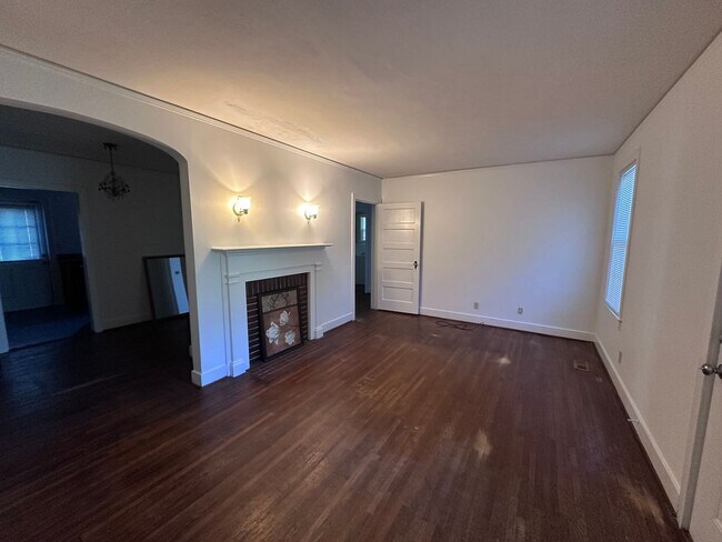 Photo - Cottage Style Home