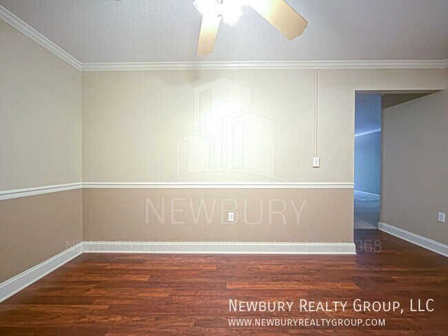 Photo - 530 N Main St Casa