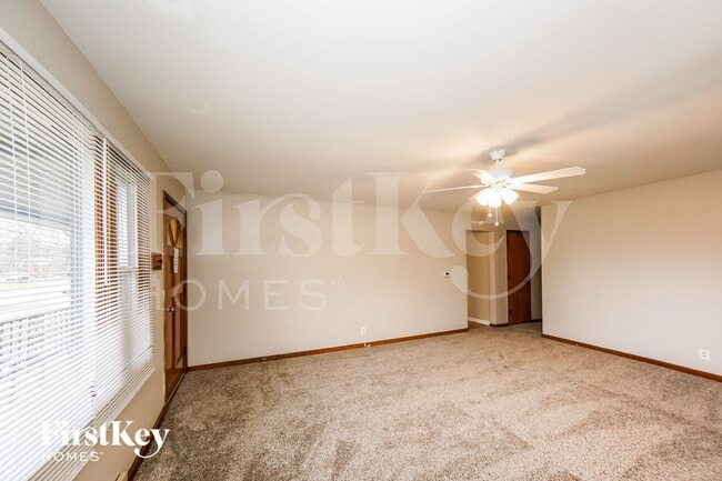Photo - 5909 Nash Ln