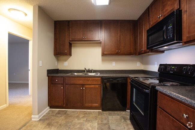 1BR,1BA,-859SF