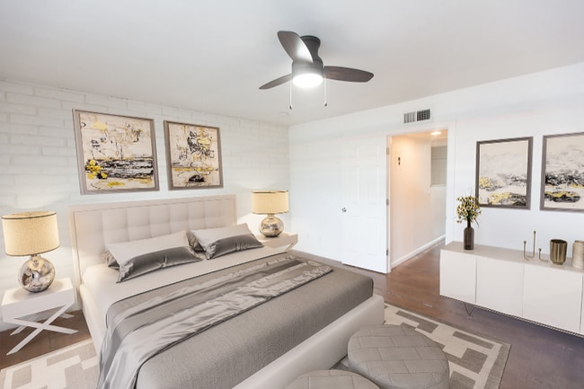 Photo - 1835 E Don Carlos Unit 109