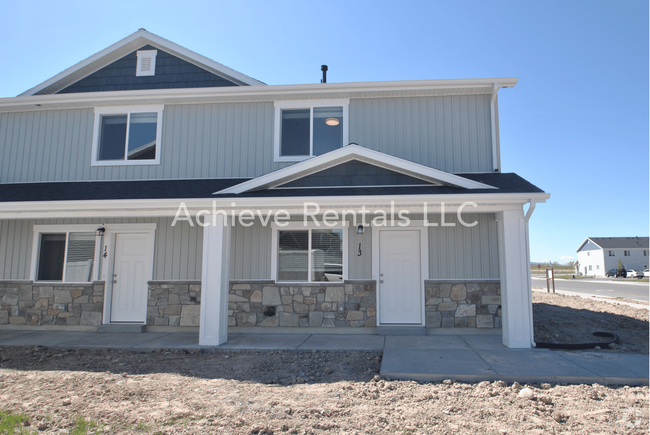 Building Photo - 360 N 2650 W Unit 360 N 2650 W #13 Rental