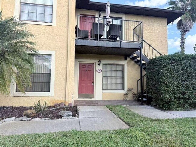 Building Photo - 7426 Wynnewood Square Unit 195