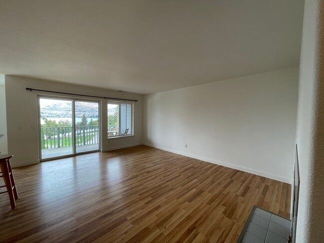 Photo - 2307 W Woodin Ave