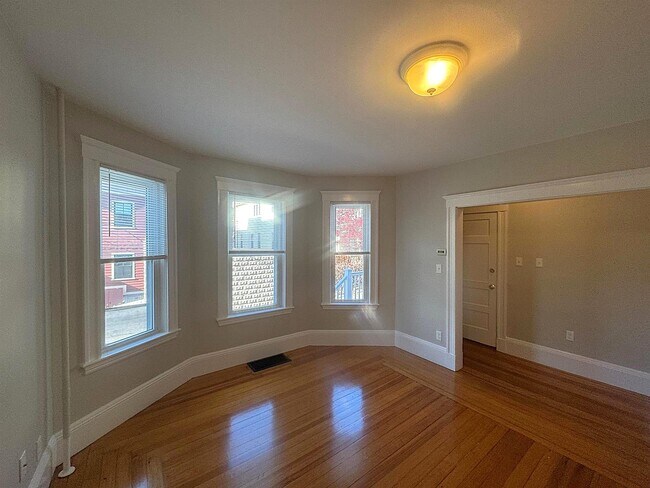 Photo - 15 Belmont Sq Unidad 3