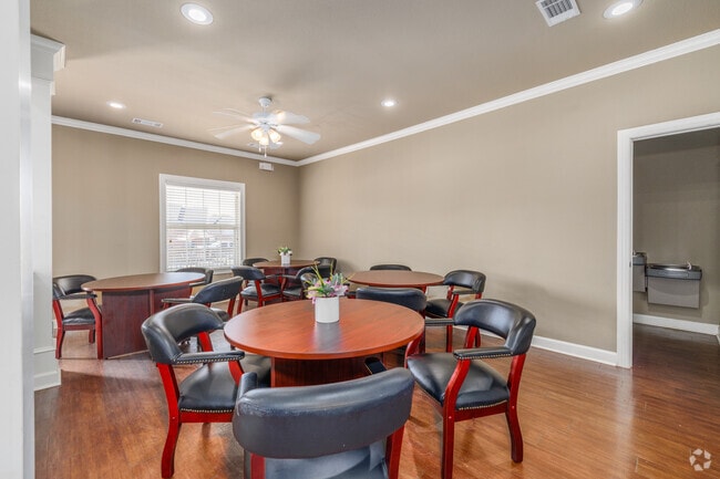 Casa club - Ridge Road Village Senior Living