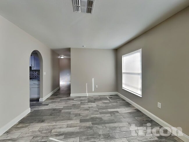 Photo - 10391 Lear St