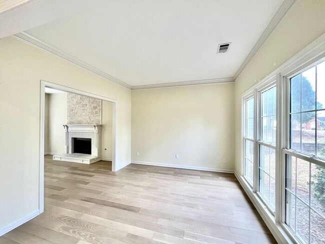 Photo - 4925 Byers Rd