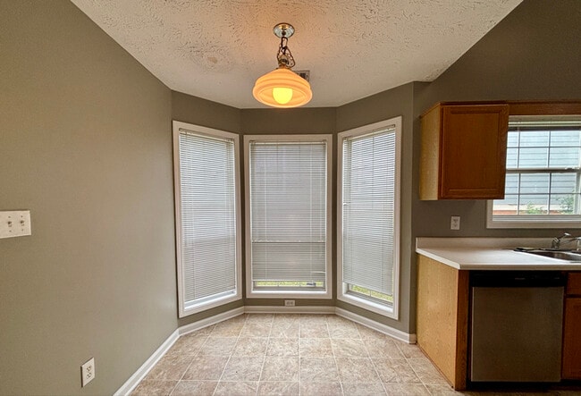 Photo - 2900 Camelot Woods Dr NW