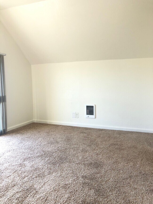 Photo - 1224 Naples St Unit Upper