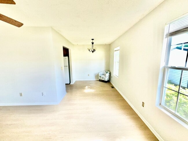 Photo - 775 Willowbrook Ave