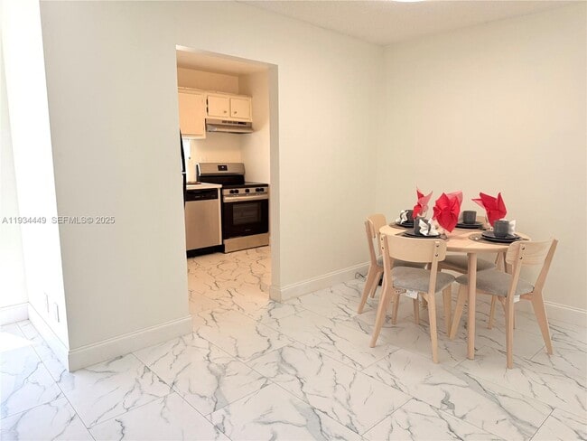 Photo - 16909 N Bay Rd Unit 519