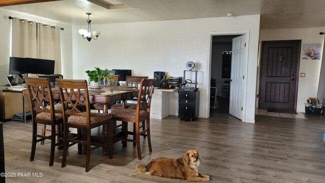 Photo - 727 Douglas Ave