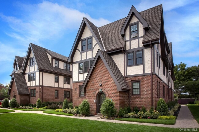 Building Photo - 78 S Clinton Ave Unit 2A