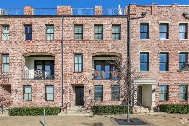 Building Photo - 640 S Pearl Expy Rental