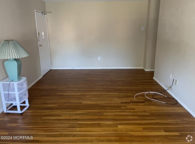 Building Photo - 8 Windsor Terrace Unit F Rental