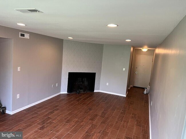 Photo - 8671 Greenbelt Rd Unit T-2