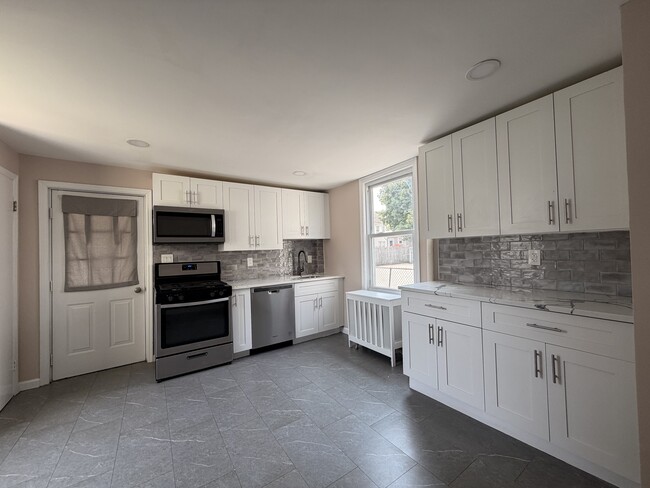 Photo - 29 W Somerset St Unit 1