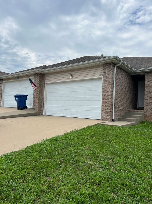 Photo - 105 Bailey Cir Unit 1