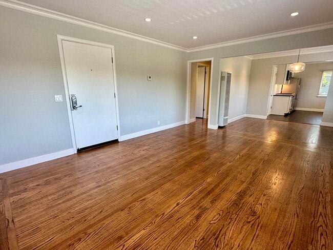 Menlo Pointe Apartments