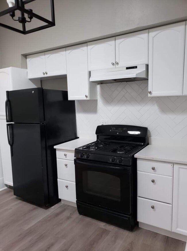Building Photo - 3225 W 1st Ave Unit 3225