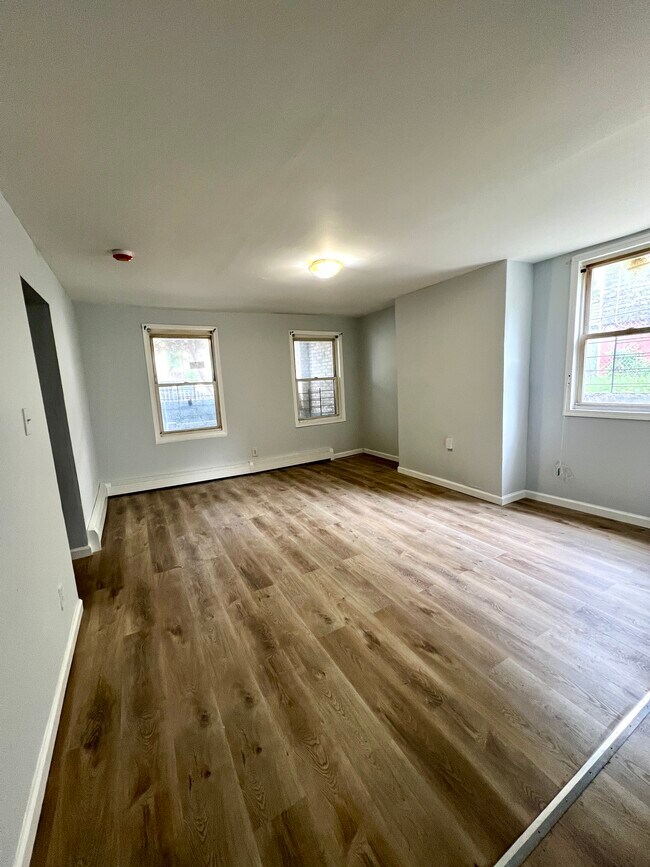 Photo - 25 Gardner Ave Unidad 1