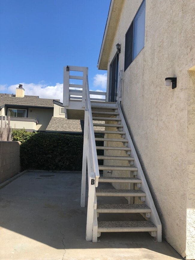 Building Photo - 16621 Dolores Ln Unit 16621 Dolores Ln #B Rental