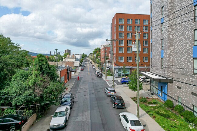 Context - 178 Warburton Ave