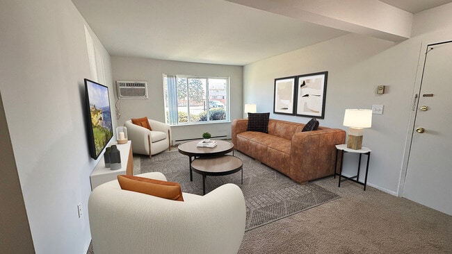 Affordable apartment near Royal Oak with upscale features--pet friendly too. - Chatsford Village Apartments