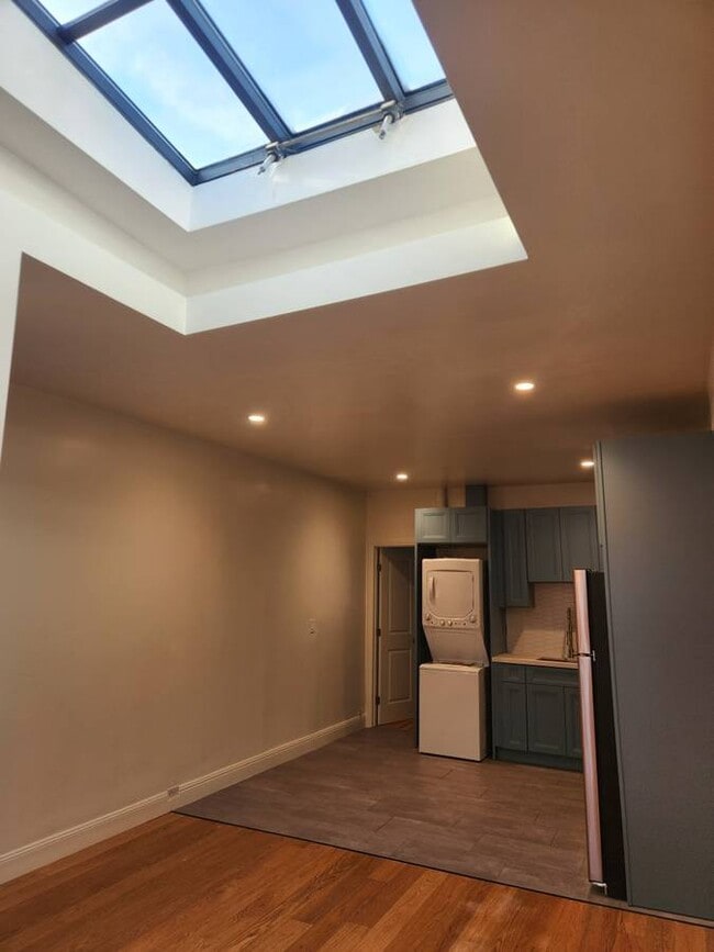 Photo - 166 Langton St Unit 164 A