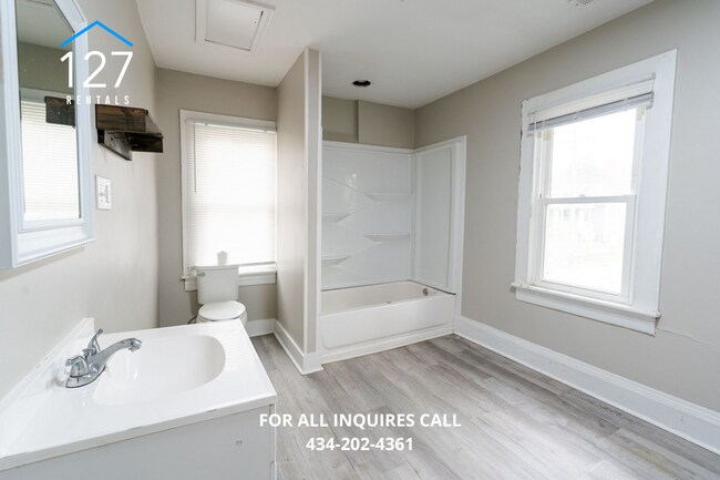 Photo - Bright & Convenient 1BR Apartment in Lynchburg Unit Apartment B - Upper