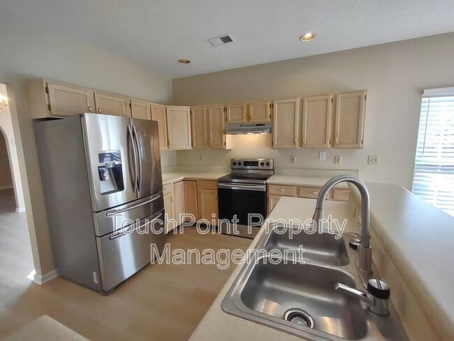 Photo - 1111 Land Grant Rd