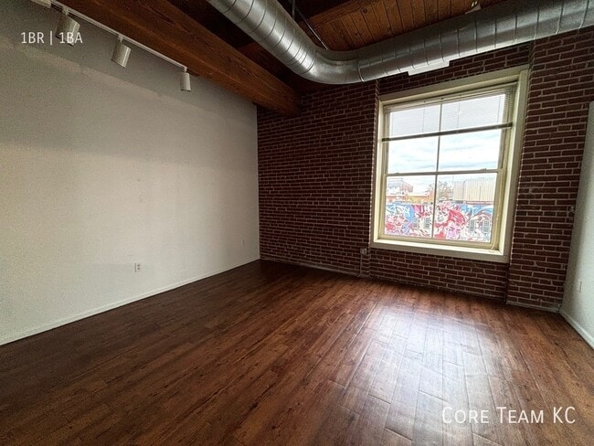 202 W 5th St Unit 606