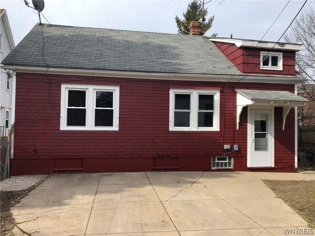 Building Photo - 1373 Electric Ave