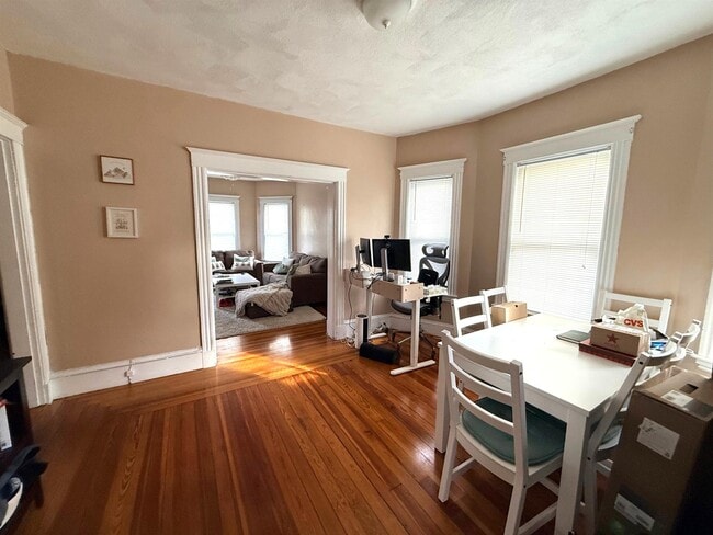 Photo - 42 Gibbens St Unit 2