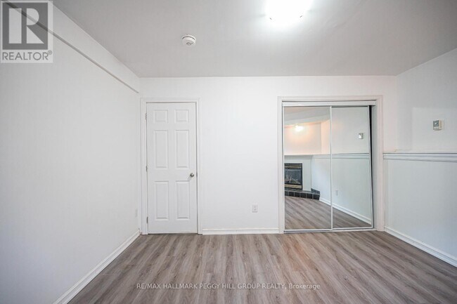 Photo - 32 54th St S
