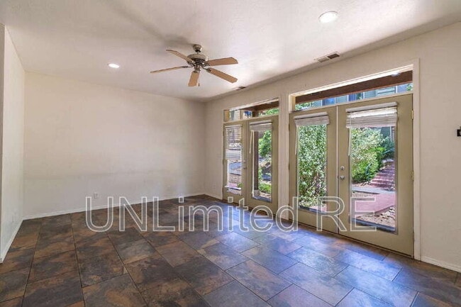 Photo - 1324 E Chubs Way