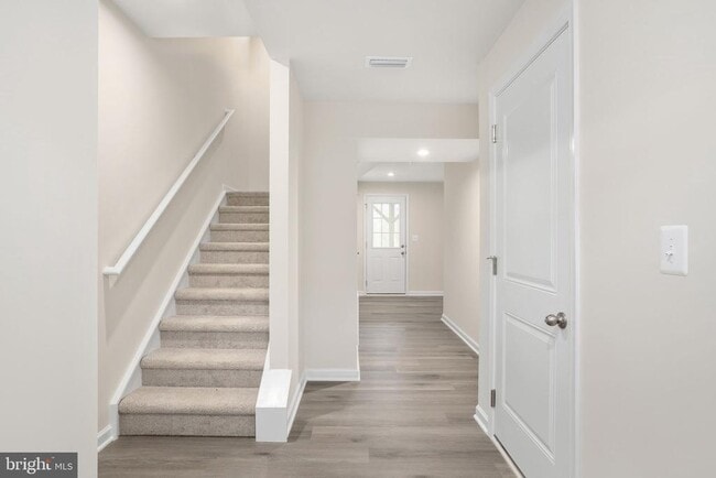 Photo - 7263 Congressional Cir