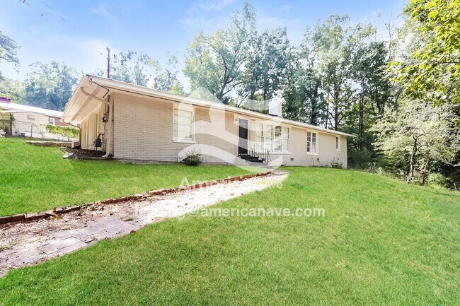 Photo - 3912 Mosley Dr