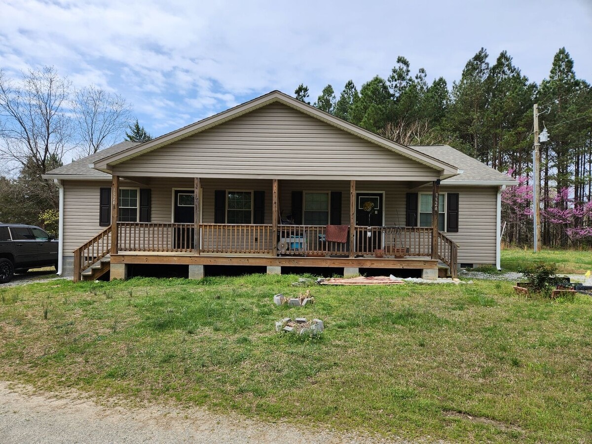 Photo - 2 Bed 1 bath Duplex unit -Blackstone-Fort Picket Area