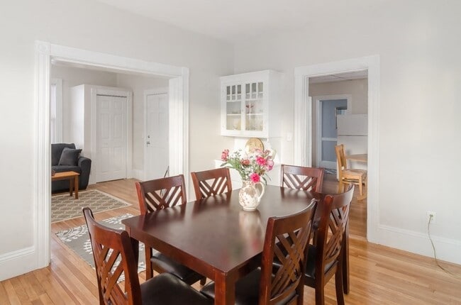 Photo - 174 W Elm Ave Unidad 1