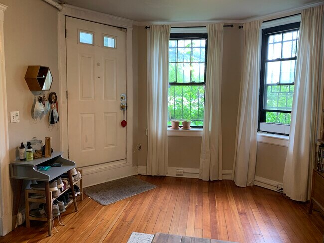 Entrance - 380 Riverway Unit A