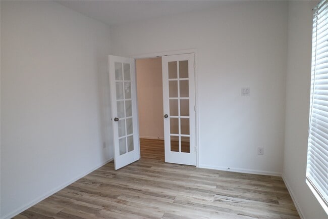 Photo - 3518 Galway Glen Trl