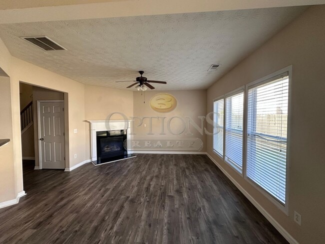 827 Forsythia Way