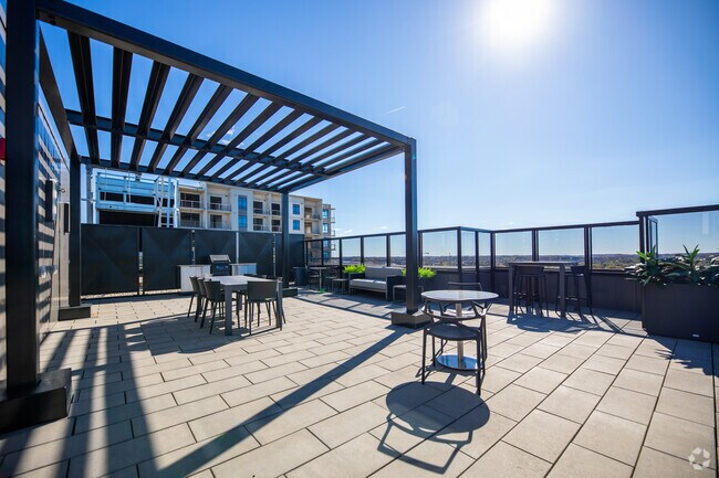 Rooftop Lounge - Vertikal