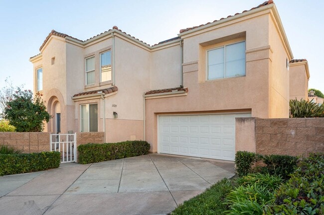Building Photo - 3 bed, 2.5 bath DETACHED home in SCRIPPS RANCH